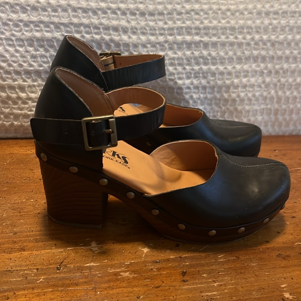 Kork-ease shoes, women’s size 6 - Picture 4 of 4